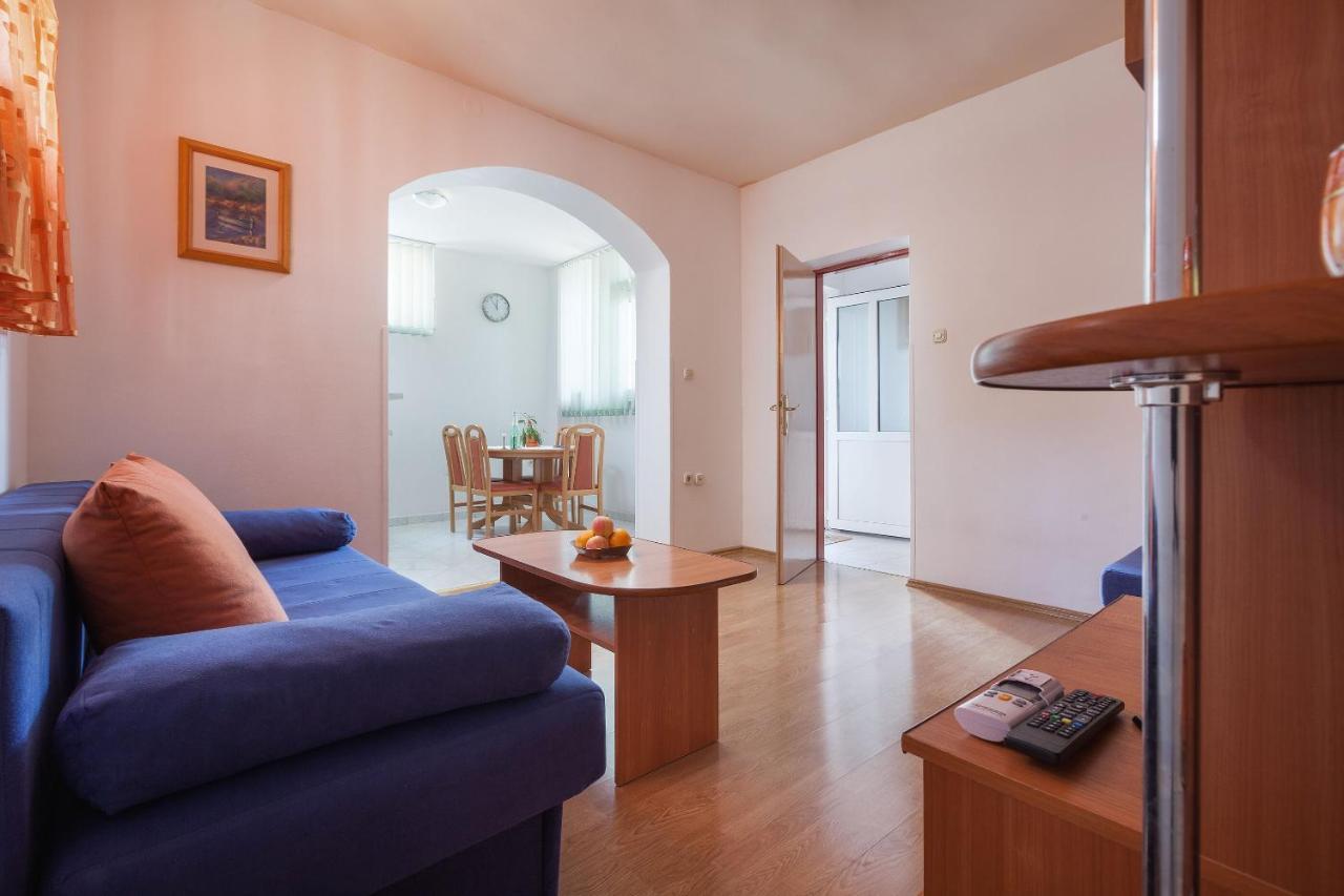 Apartments Dragan Baška Voda Dış mekan fotoğraf
